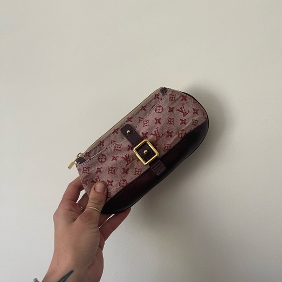 Louis Vuitton Clutch - Picture 5 of 6